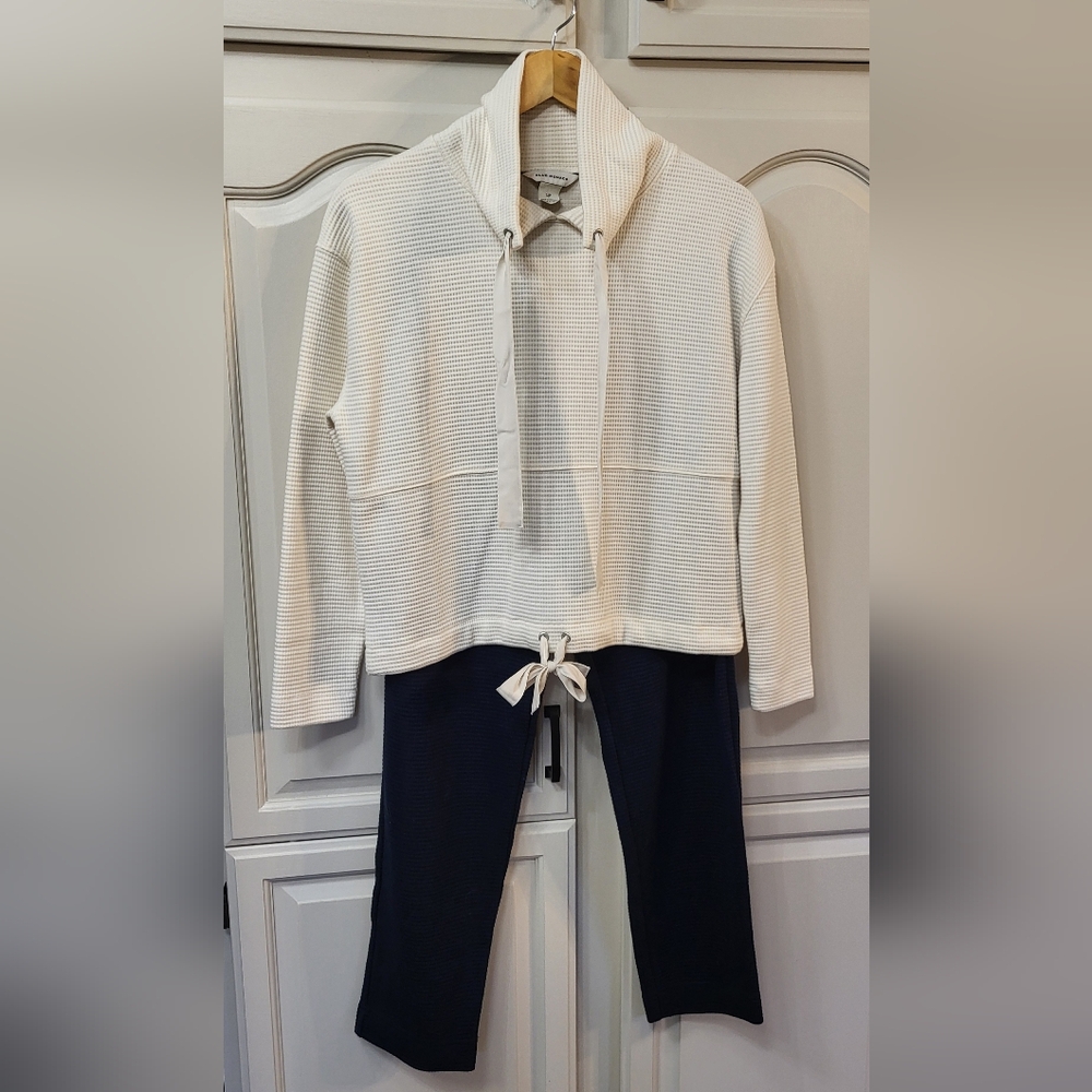 Club monaco kit